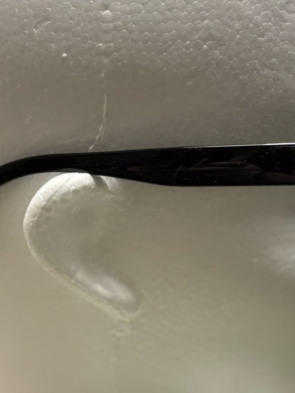 TAHARI Reading Glasses 2.50 Strength.  New - Picture 2 of 2